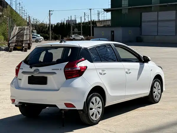 Toyota Yaris L 2016