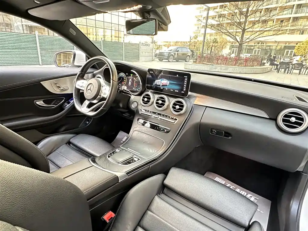 Mercedes-Benz C-Class 2019 — фото 15