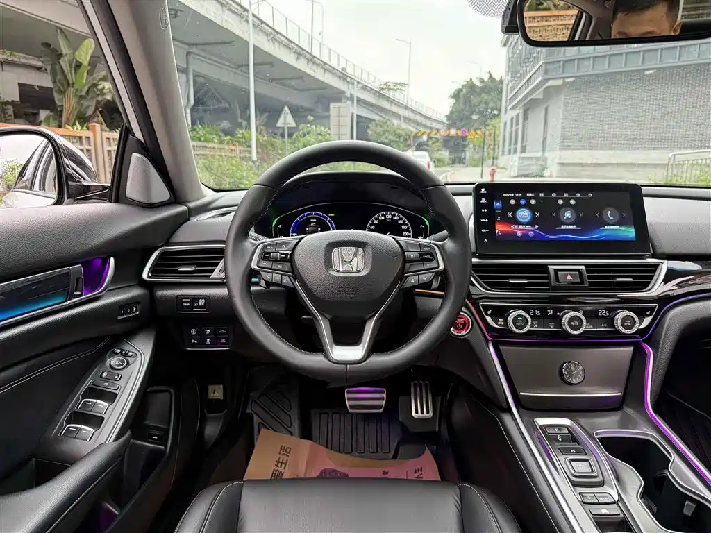 Honda Accord 2023 — фото 9