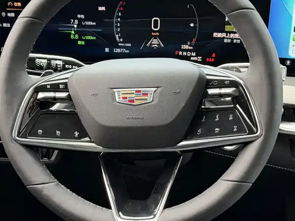 Cadillac XT5 2025