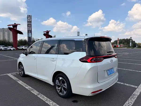 GAC Trumpchi M6 2022