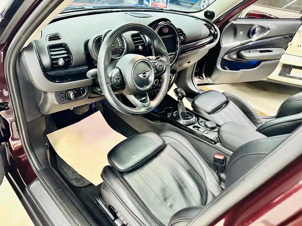 MINI Clubman 2018 — фото 29