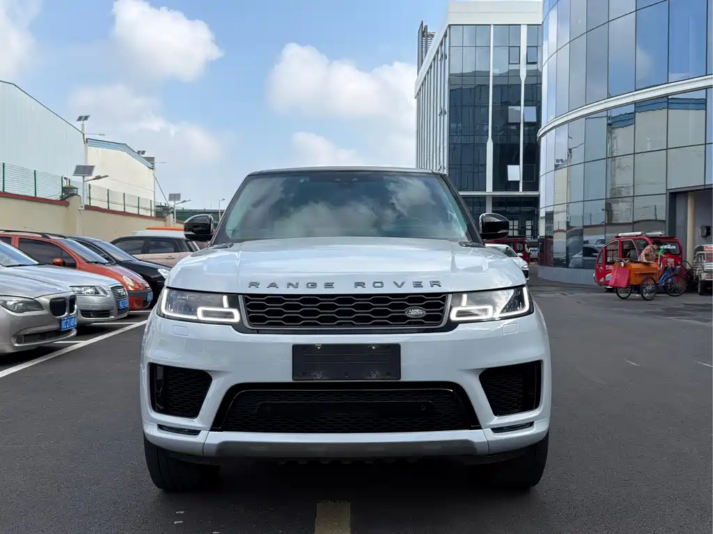 Land Rover Range Rover Sport 2018 — фото 1