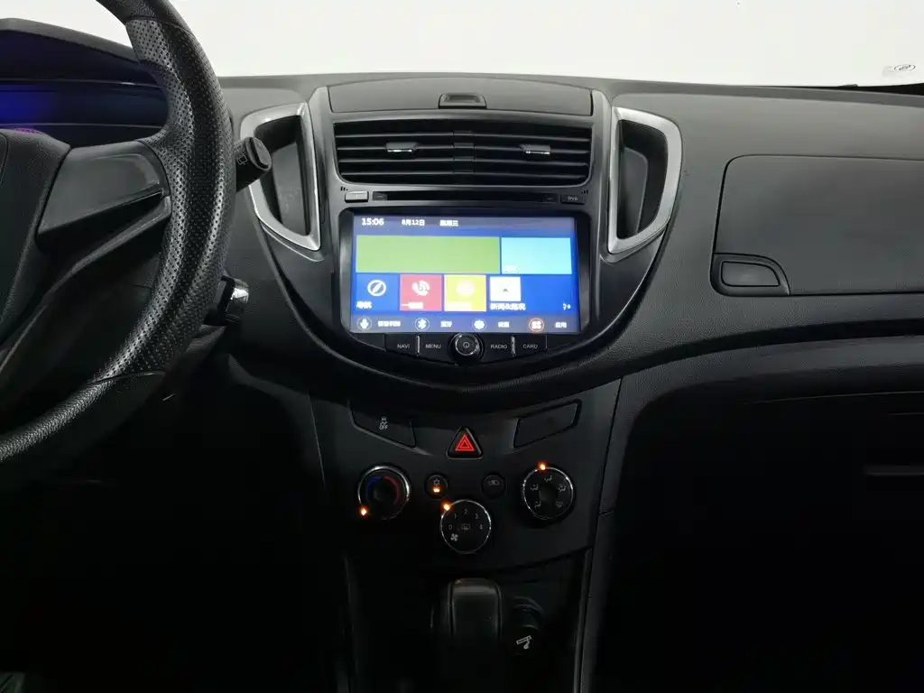 Chevrolet Trax 2014 — фото 12