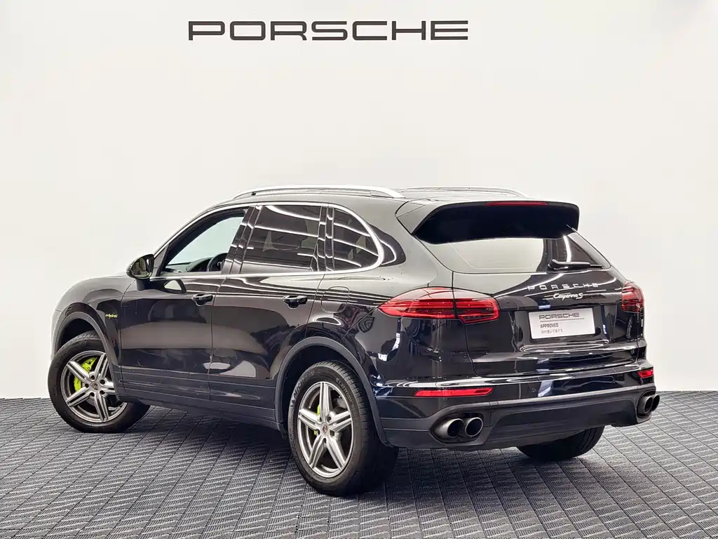 Porsche Cayenne New Energy 2017 — фото 5