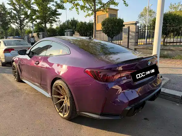 BMW M4 2025