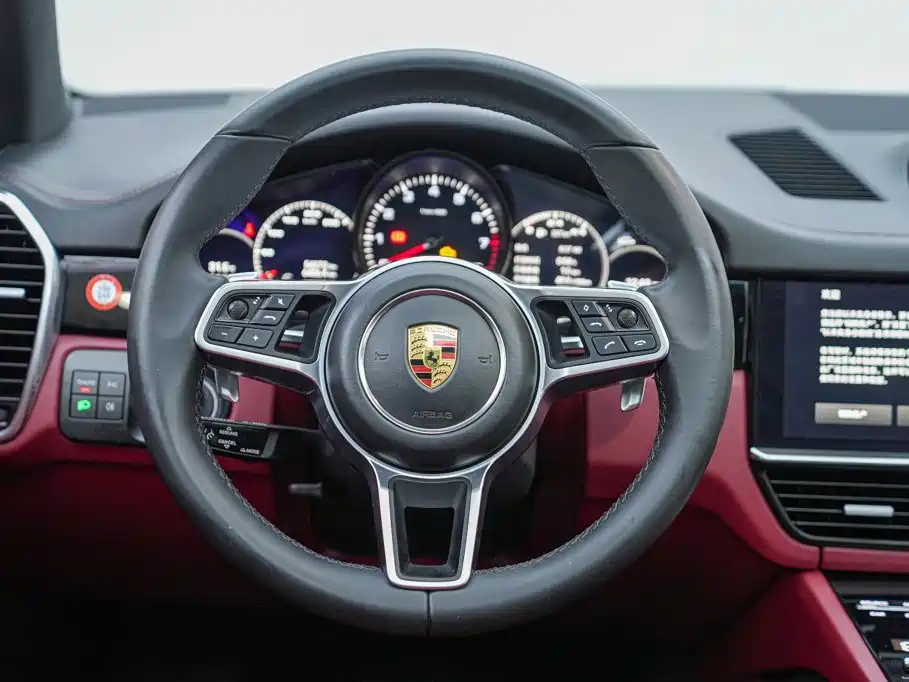 Porsche Cayenne 2022 — фото 11