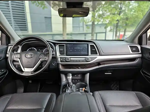 Toyota Highlander 2018