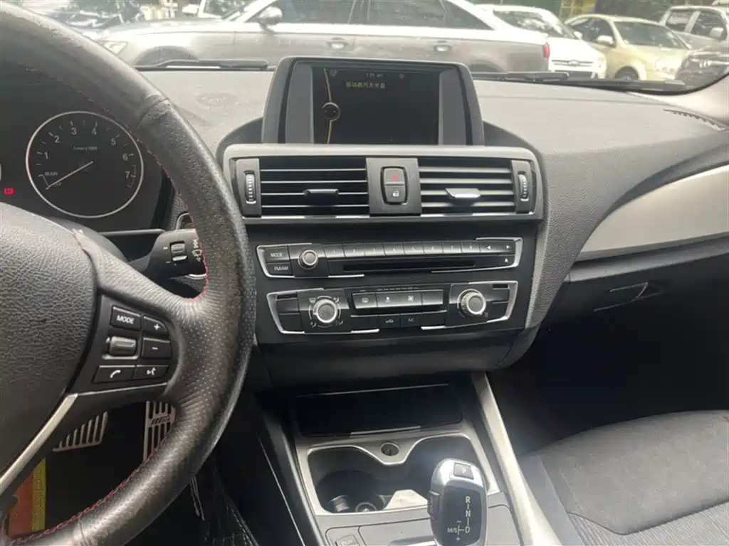 BMW 1 Series 2014 — фото 10