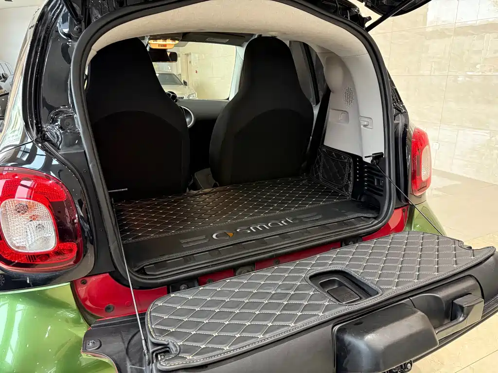 smart fortwo 2018 — фото 17