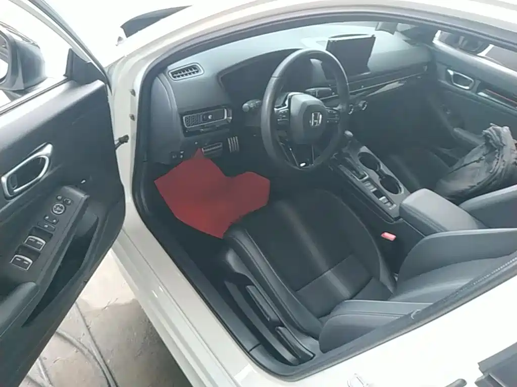 Honda Civic 2023 — фото 15