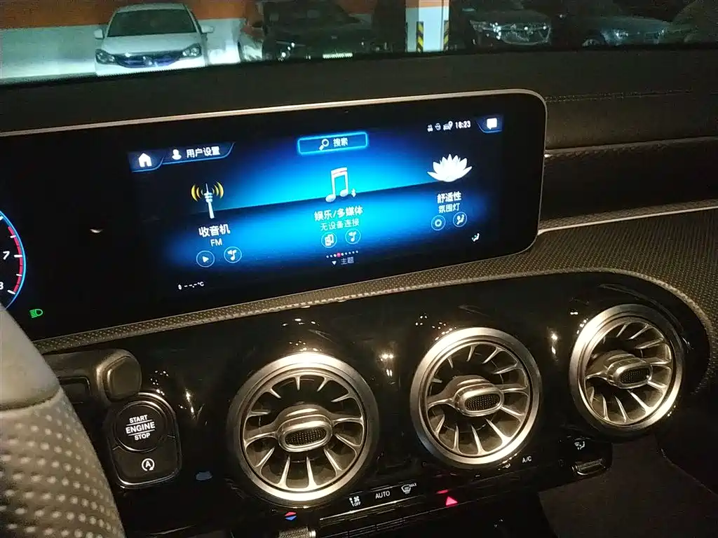 Mercedes-Benz A-Class 2020 — фото 10