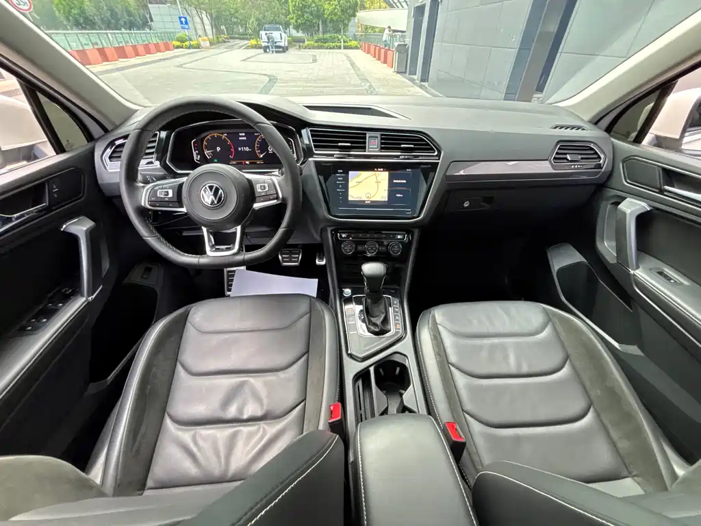 Volkswagen Tiguan L 2021 — фото 12