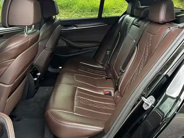BMW 5 Series 2022