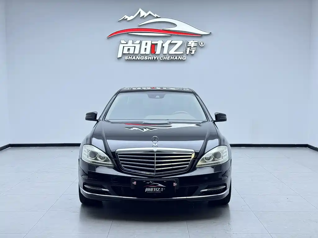 Mercedes-Benz S-Class 2012
