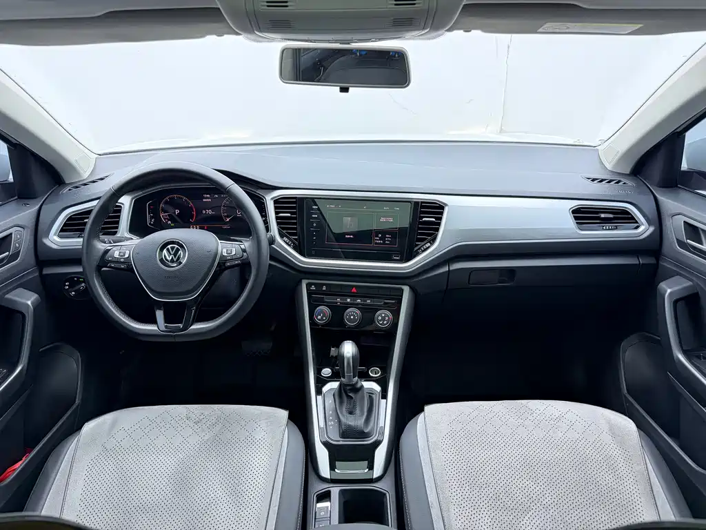 Volkswagen T-Roc 2022 — фото 16