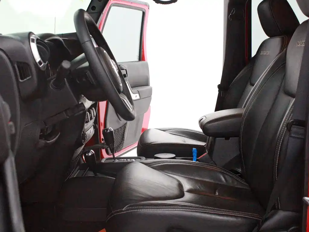 Jeep Wrangler 2016 — фото 9