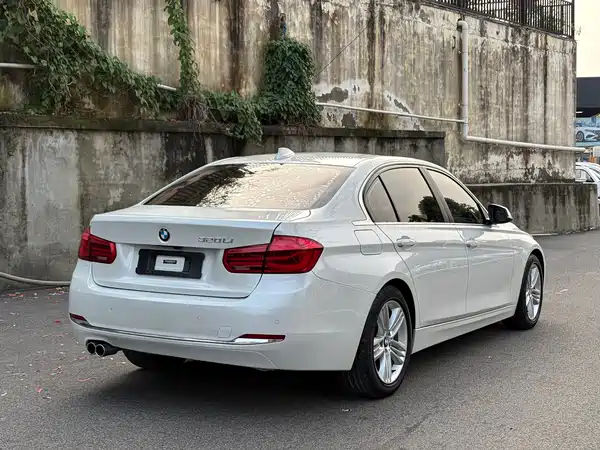 BMW 3 Series 2017