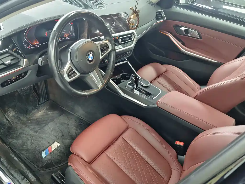 BMW 3 Series 2022 — фото 9