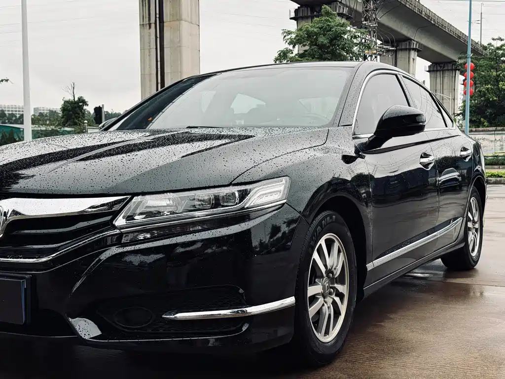 Honda Spirior 2018 — фото 9