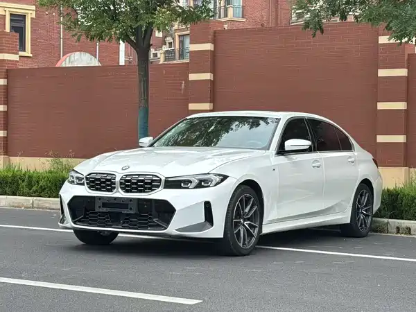 BMW 3 Series 2025