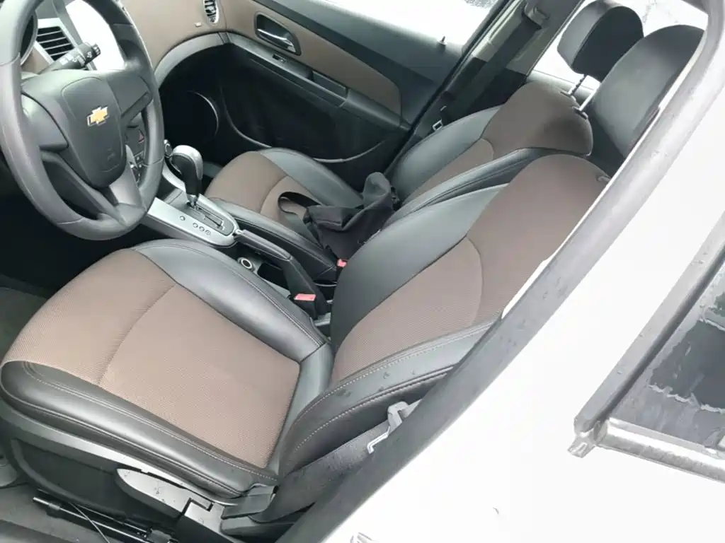 Chevrolet Cruze 2016 — фото 15