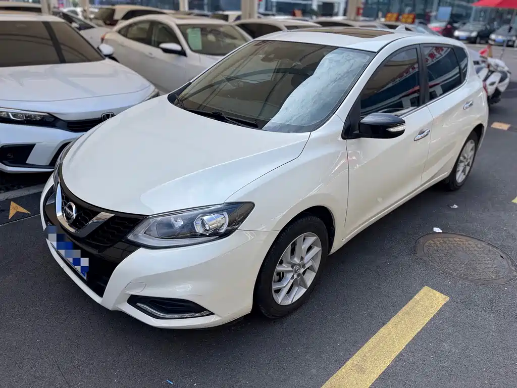 Nissan Tiida 2023