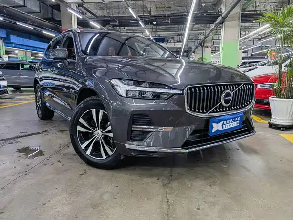 Volvo XC60 2022