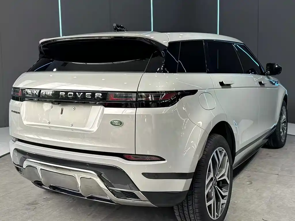 Land Rover Range Rover Evoque 2024 — фото 6
