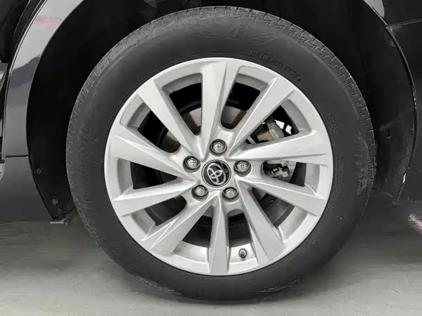 Toyota Camry 2023
