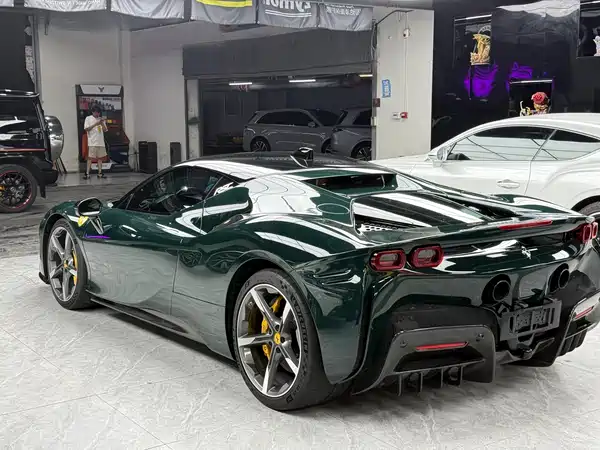 Ferrari SF90 2022
