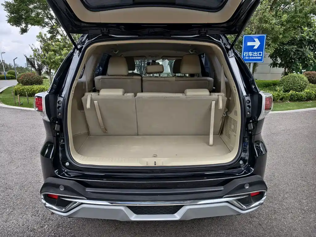 Toyota Highlander 2018 — фото 21