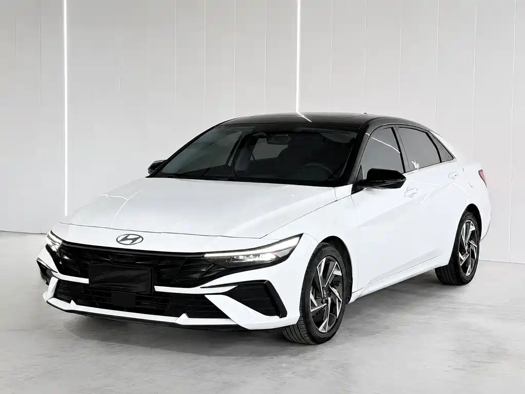 Hyundai Elantra 2023