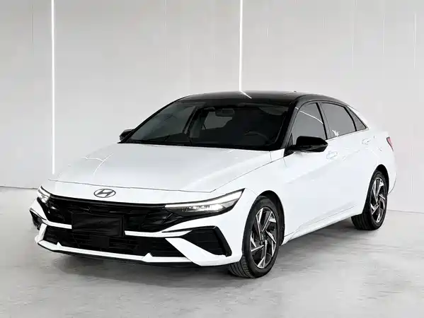 Hyundai Elantra 2023