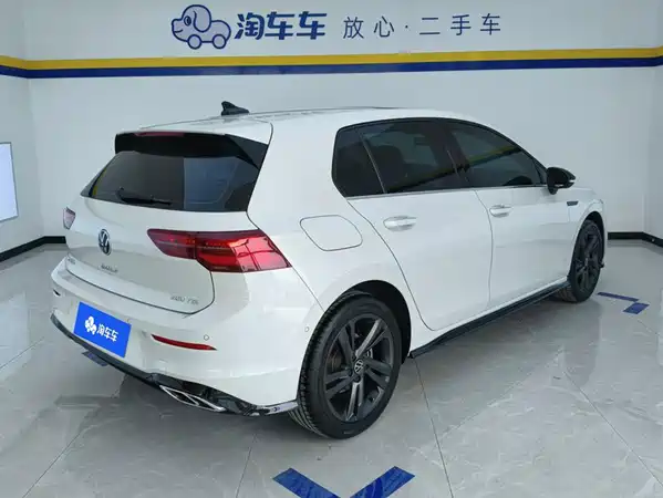 Volkswagen Golf 2024