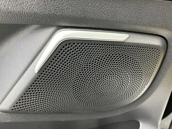 Mercedes-Benz V-Class 2025