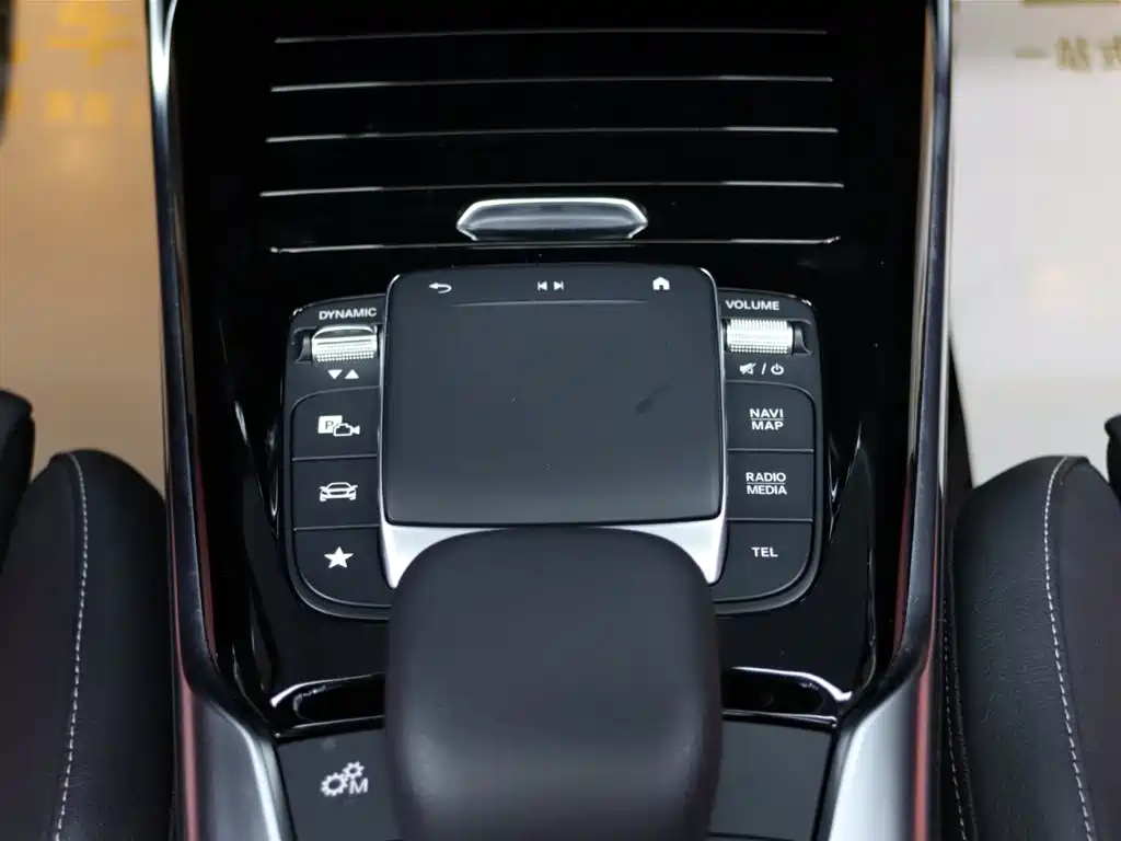 Mercedes-Benz CLA AMG 2022 — фото 18