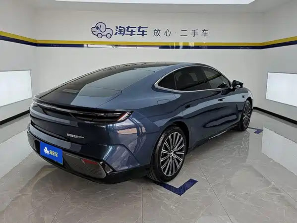 Geely Galaxy Starshine 8 2025