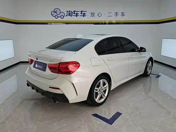 BMW 1 Series 2022