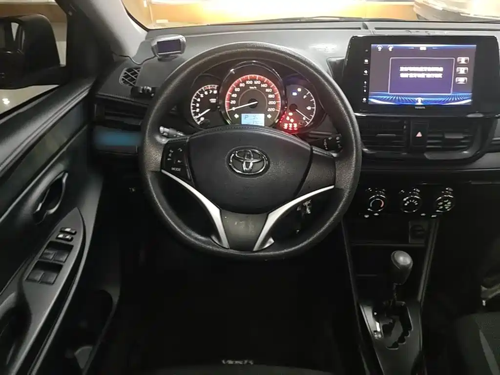Toyota Vios FS 2022 — фото 11