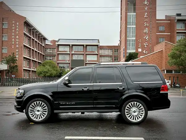Lincoln Navigator 2018