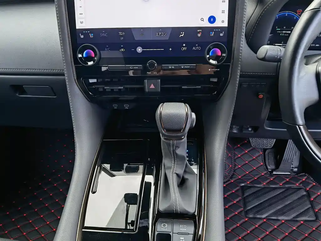 Toyota Alphard — фото 10
