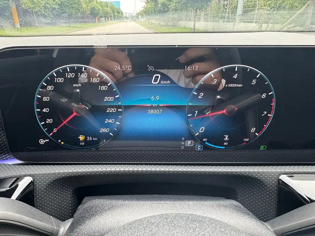 Mercedes-Benz A-Class 2023 — фото 2