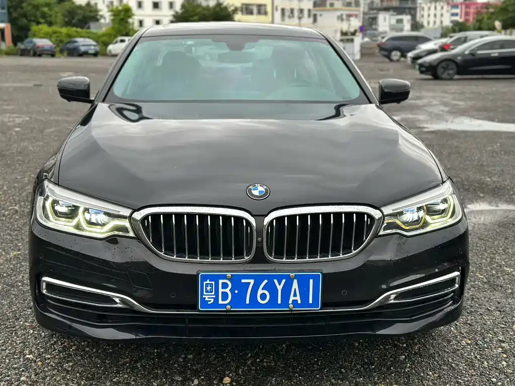 BMW 5 Series 2020 — фото 2