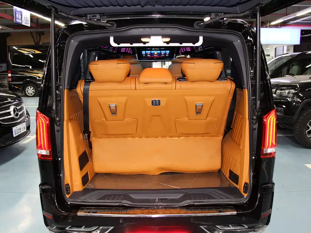 Mercedes-Benz Vito 2023 — фото 25