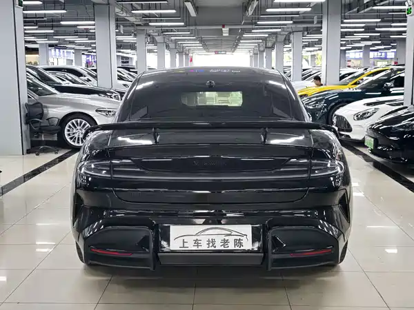 Xiaomi SU7 Ultra 2025