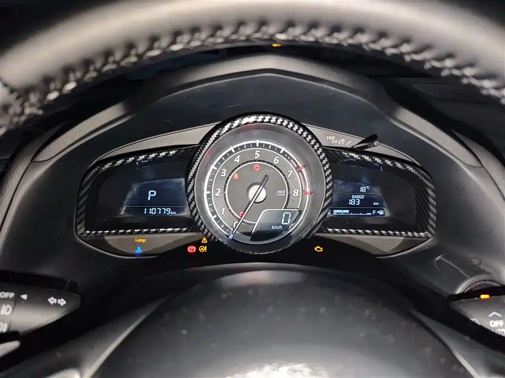 Mazda CX-4 2017 — фото 12
