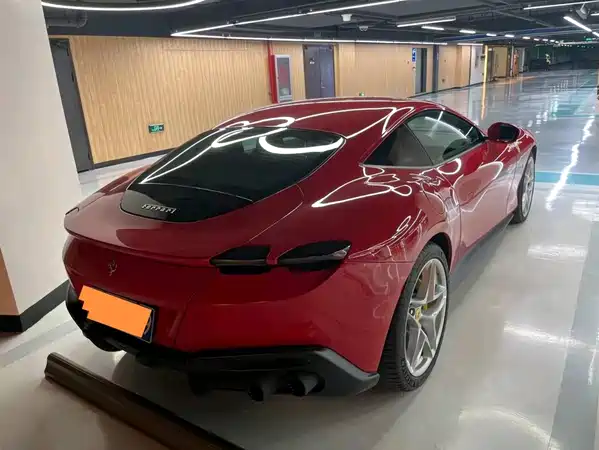 Ferrari Roma 2021