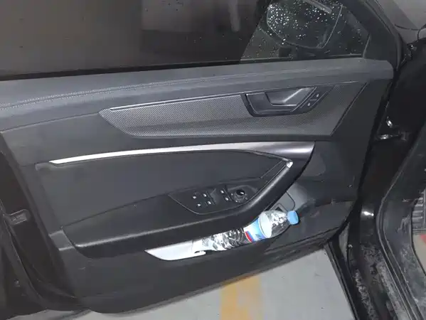 Audi A6L 2020