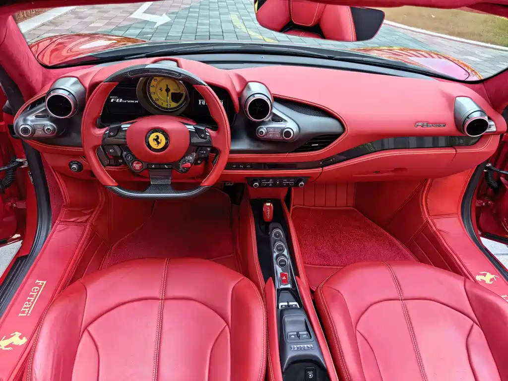Ferrari F8 2021 — фото 38